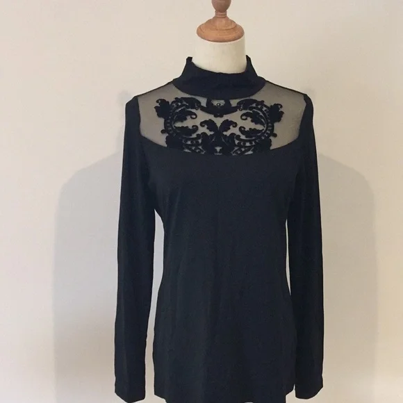 🌟🌟 HOST PICK 🌟🌟Tuzzi   black detailed high neck top - Picture 2 of 7